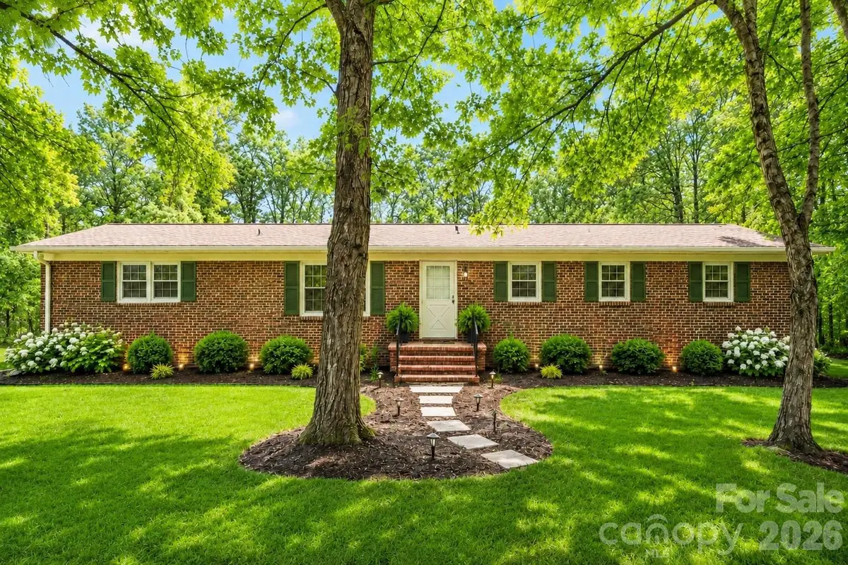 211 Lakeview Road, Cherryville, NC 28021 - #1