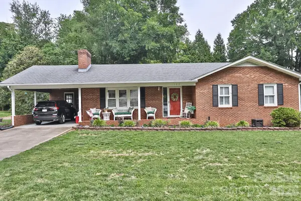167 Speas Avenue, Boonville, NC 27011