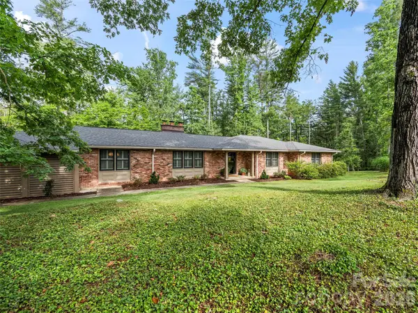 423 Vanderbilt Road, Asheville, NC 28803