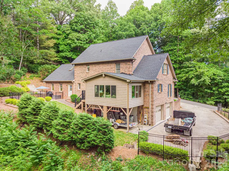 236 Robinwood Circle Ne, Lenoir, NC 28645 - #3