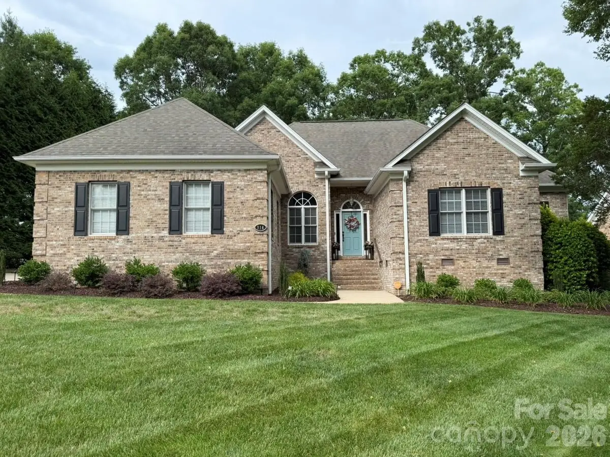 914 Players Ridge Road, Hickory, NC 28601 - #1