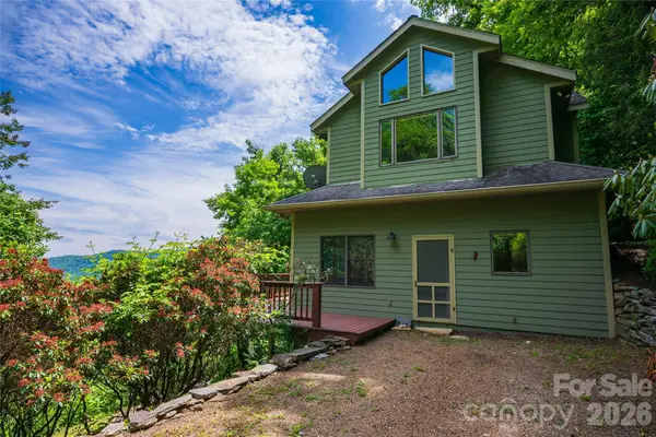 1299 Pine Ridge Road, Burnsville, NC 28714