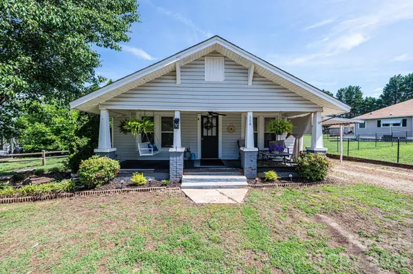 114 Mountain View Street, Morganton, NC 28655