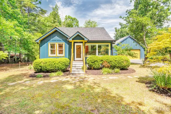 136 Graveyard Road, Fairview, NC 28730