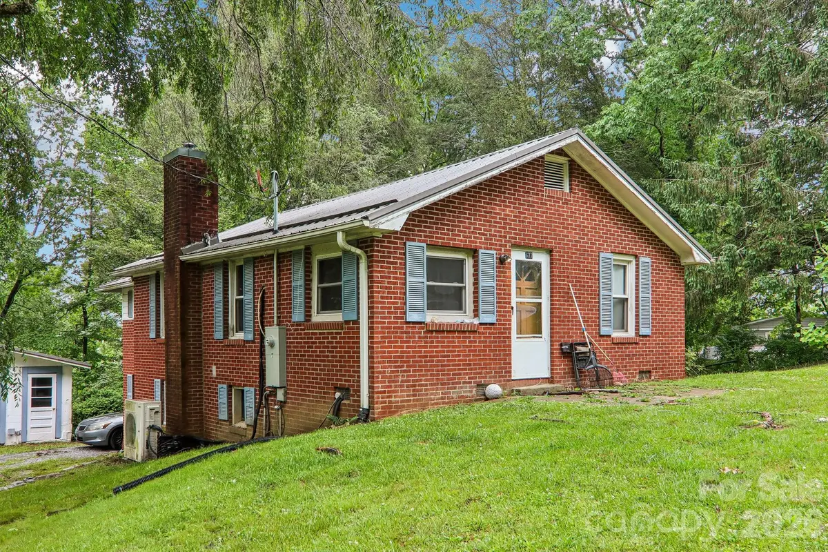677 Mount Olivet Road, Zirconia, NC 28790 - #1