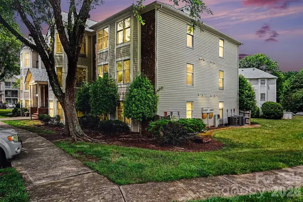 6223 Rosecroft Drive #3, Charlotte, NC 28215