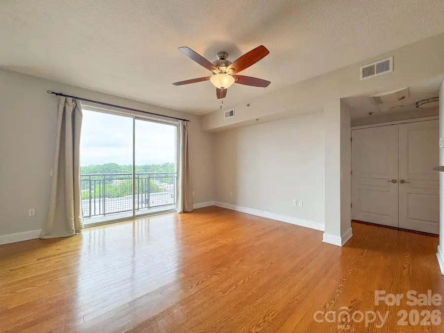1315 East Boulevard #814, Charlotte, NC 28203 - #2