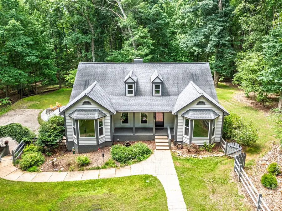9131 N Pine Hill Lane, Charlotte, NC 28215 - #2