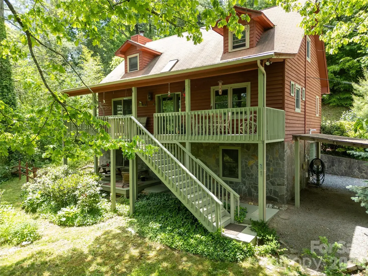 31 Valley Cove Place, Waynesville, NC 28785 - #1