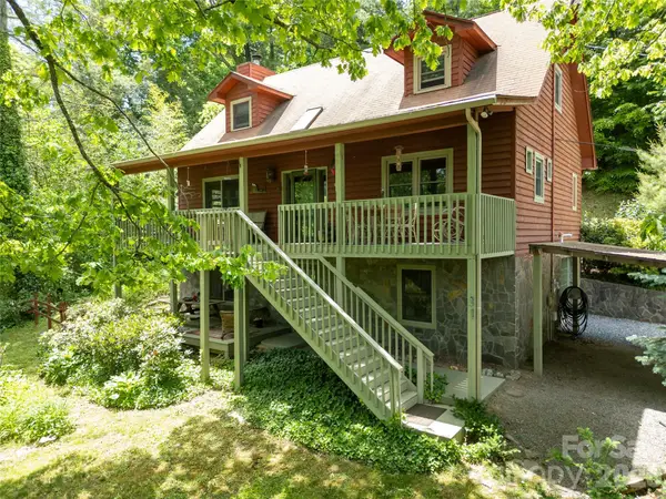 31 Valley Cove Place, Waynesville, NC 28785