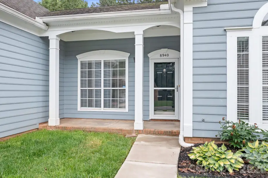 8940 Raven Park Drive, Charlotte, NC 28216 - #3