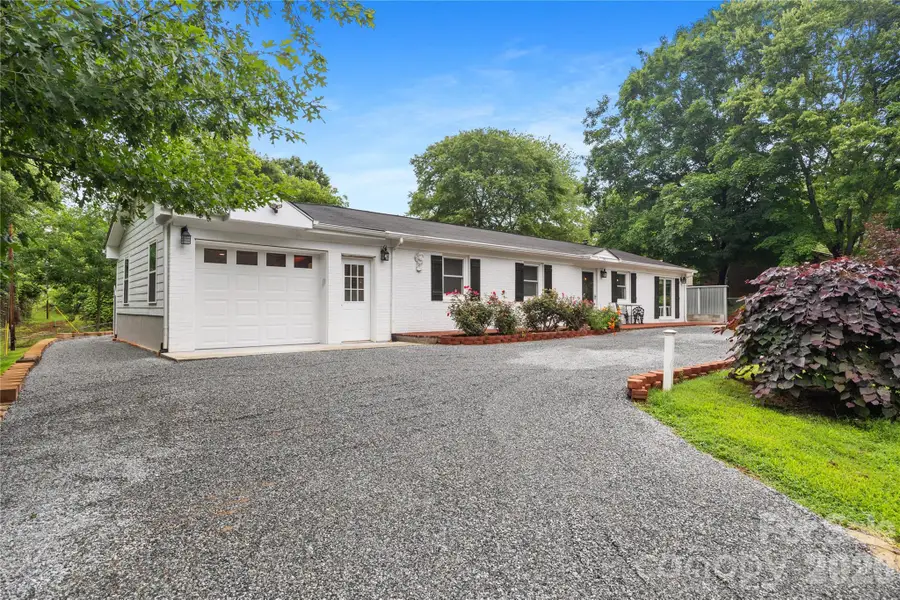 342 West Avenue, Troutman, NC 28166 - #3