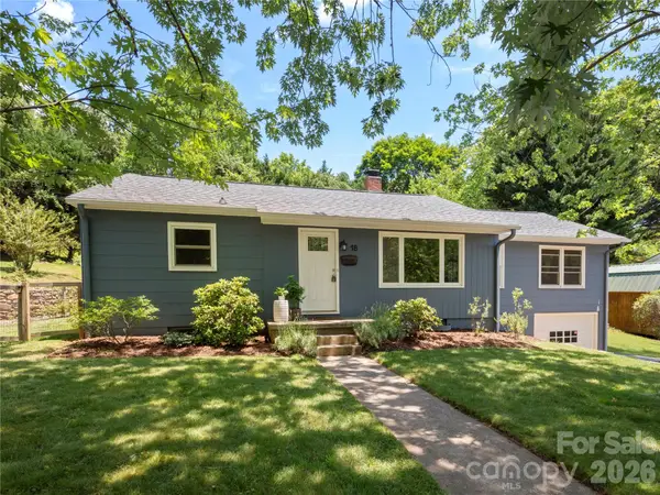 18 Pinewood Place, Asheville, NC 28806