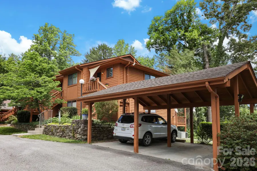 581 Courtwood Lane #4, Hendersonville, NC 28739 - #2