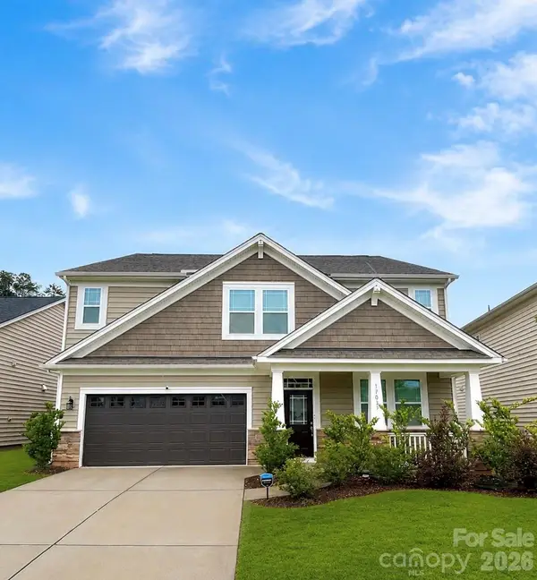 17033 Carolina Pine Row, Charlotte, NC 28278