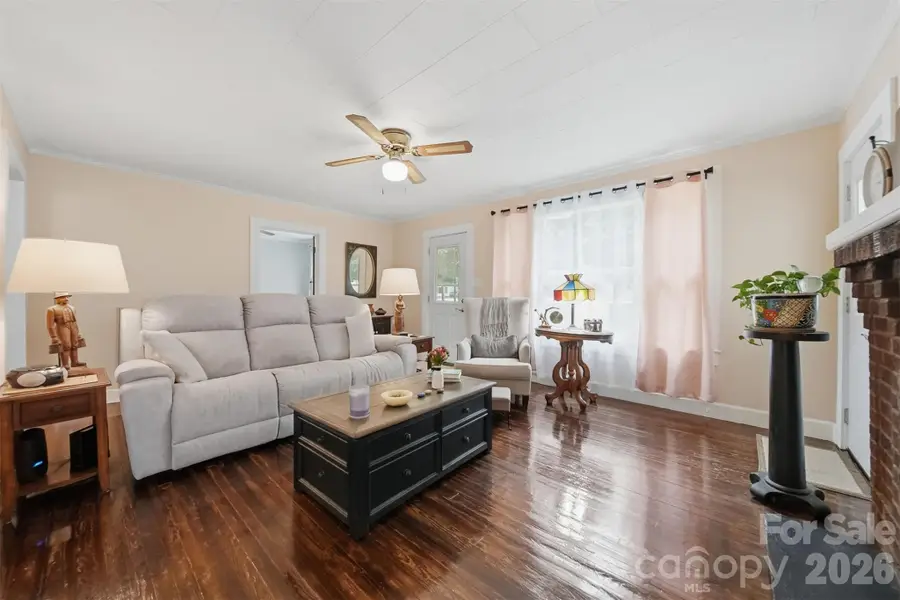 431 W 20th Street, Newton, NC 28658 - #2