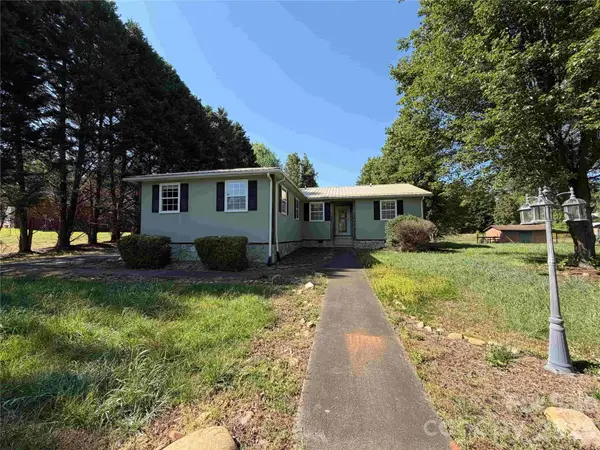 2076 S Fork Drive, Morganton, NC 28655