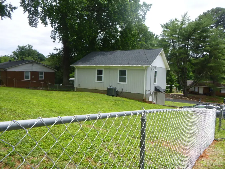 5662 Coulee Place, Charlotte, NC 28217 - #3