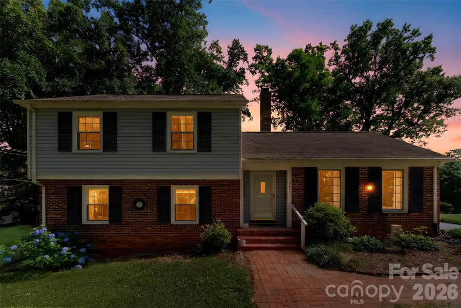 121 E Summersby Street, Fort Mill, SC 29715 - #2