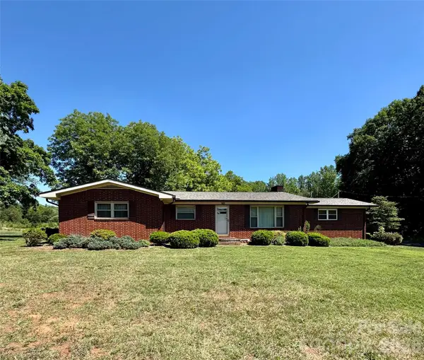 404 E Lyerly Street, Salisbury, NC 28146