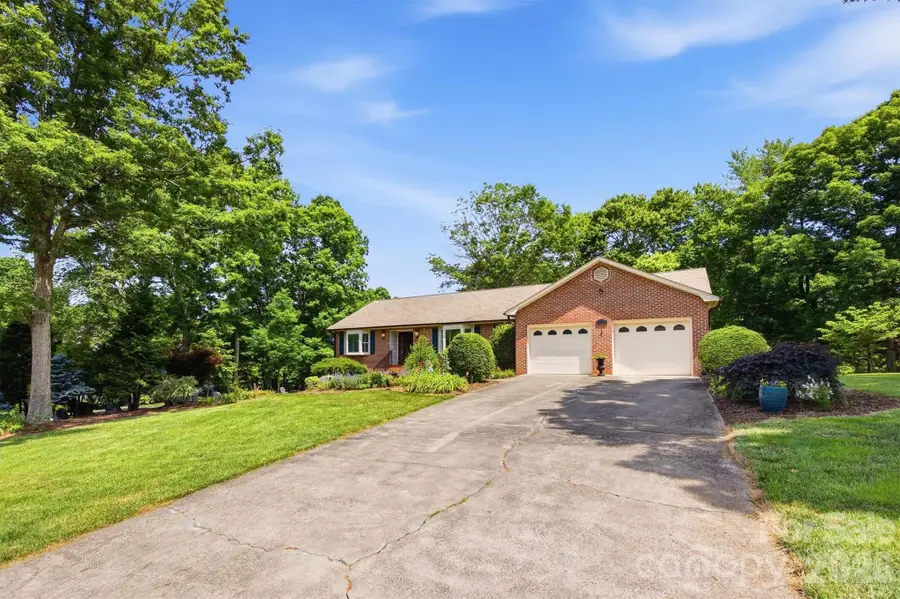 232 Westwood Drive, Morganton, NC 28655 - #2