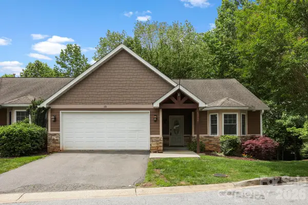 15 Kaylor Drive, Arden, NC 28704