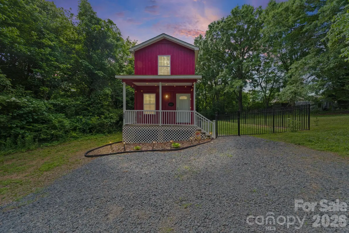 308 E 10th Street, Oakboro, NC 28129 - #1