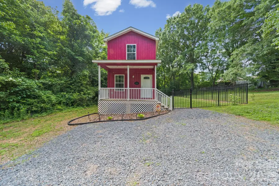 308 E 10th Street, Oakboro, NC 28129 - #2