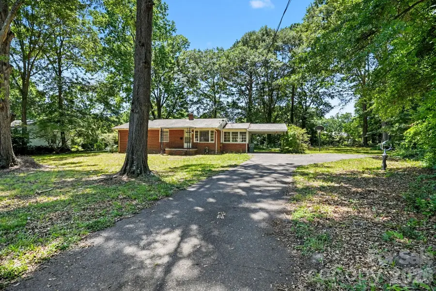 211 White Street, Gastonia, NC 28052 - #2