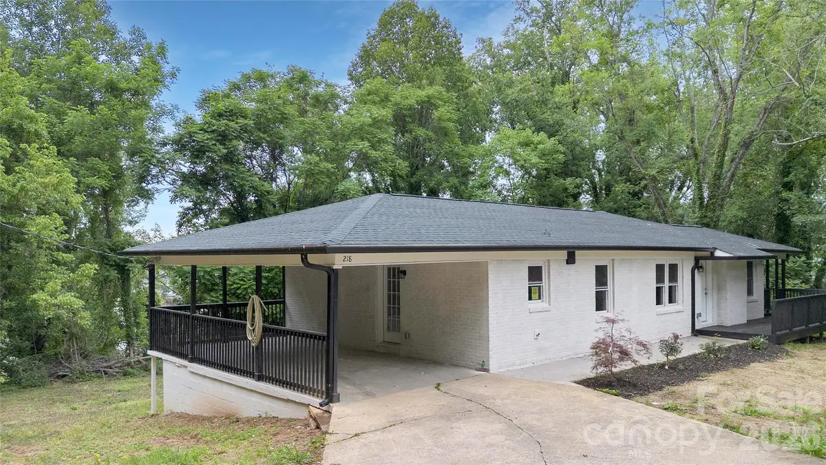 218 Palmer Street Nw, Lenoir, NC 28645 - #1