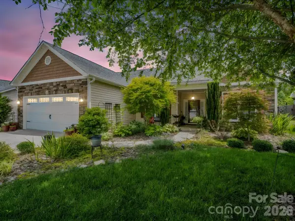 74 Foxtail Court, Hendersonville, NC 28792