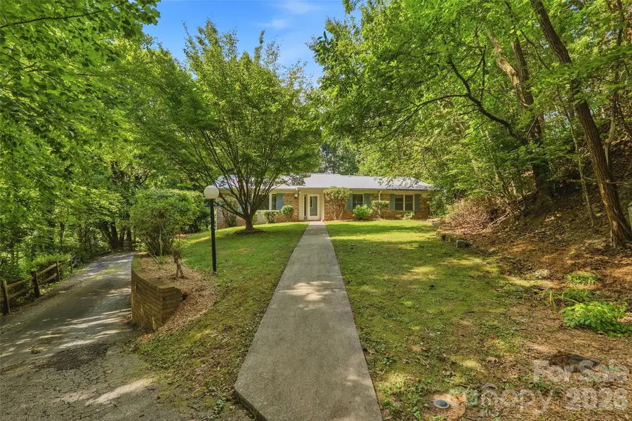 709 Forest Ridge Drive, Hendersonville, NC 28791 - #2