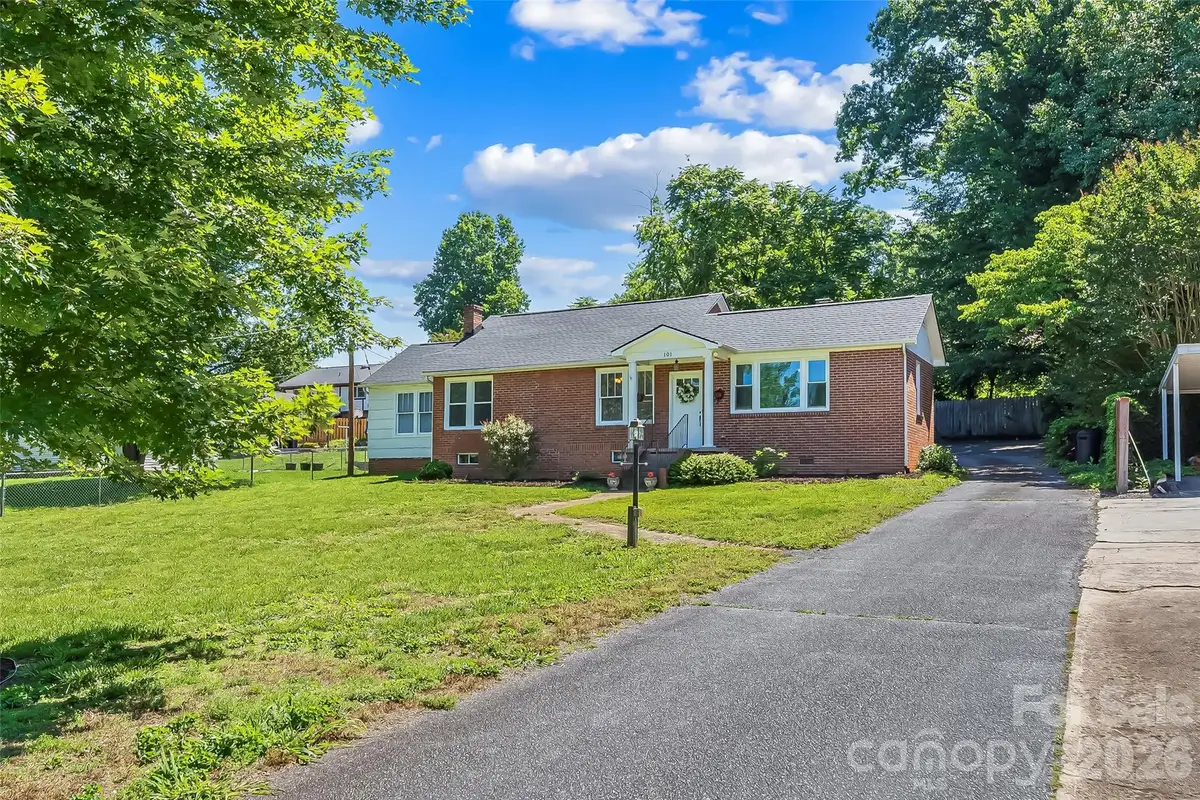 101 Falls Street, Morganton, NC 28655 - #1