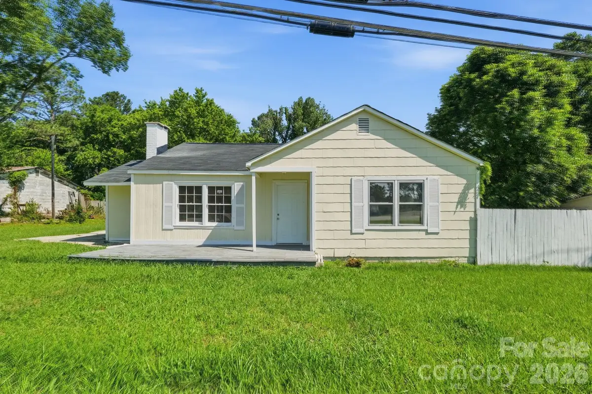 1208 E Arch Street, Lancaster, SC 29720 - #1