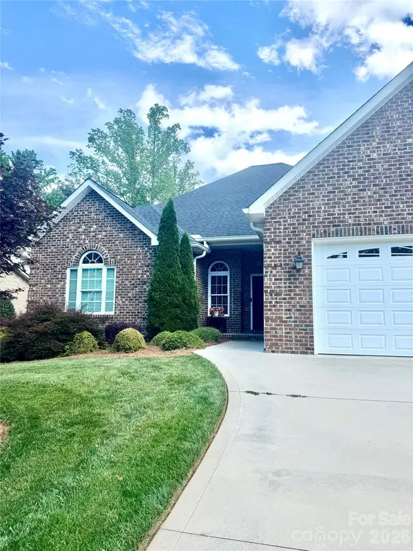 7882 Ballentrae Place, Stanley, NC 28164