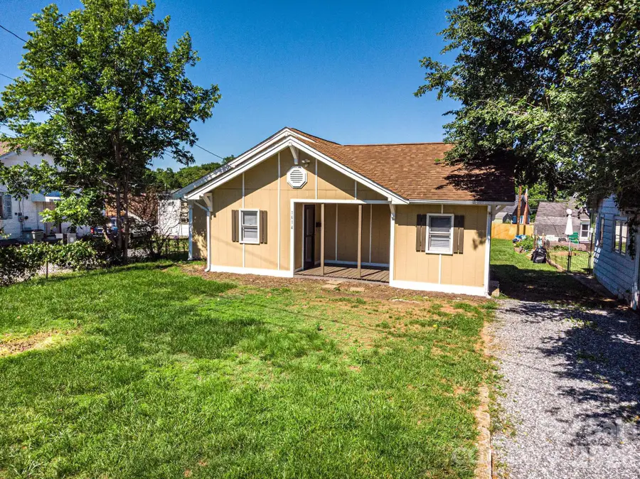 1614 College Avenue Sw, Lenoir, NC 28645 - #2