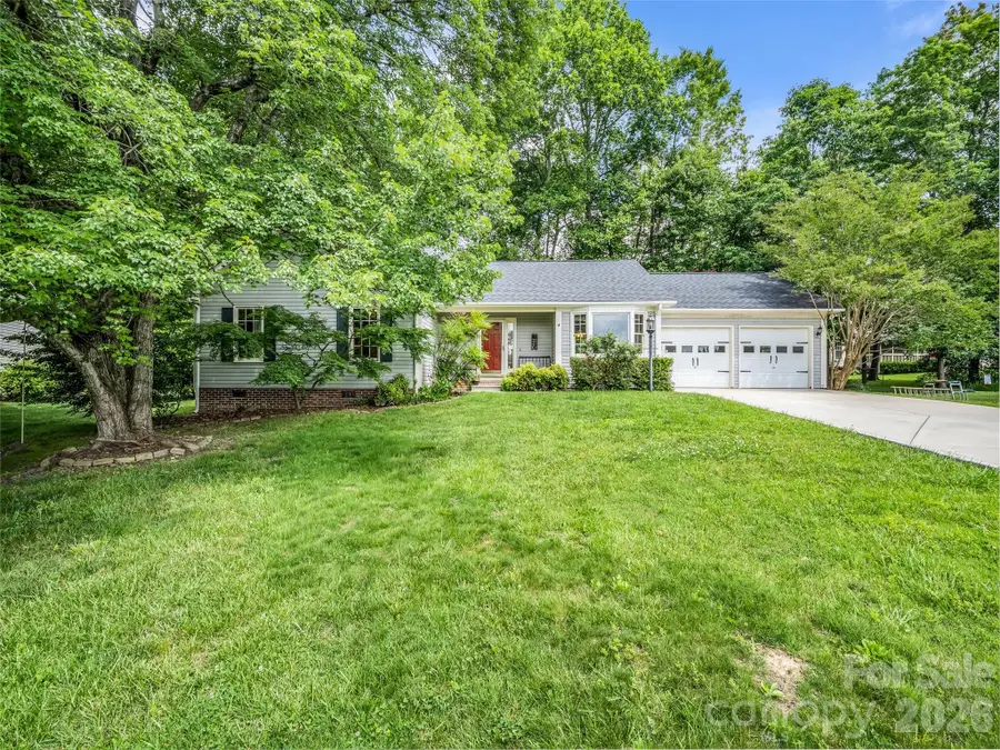 606 Woodberry Court, Fletcher, NC 28732 - #2
