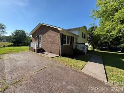 122 Wallace Street, Boonville, NC 27011 - #3