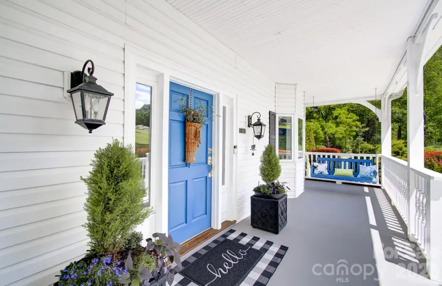 100 Perry Place, Hendersonville, NC 28739 - #3