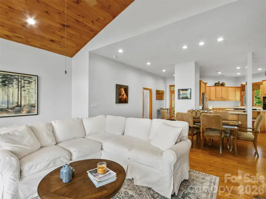 115 Stoney Falls Loop #D1, Burnsville, NC 28714 - #3