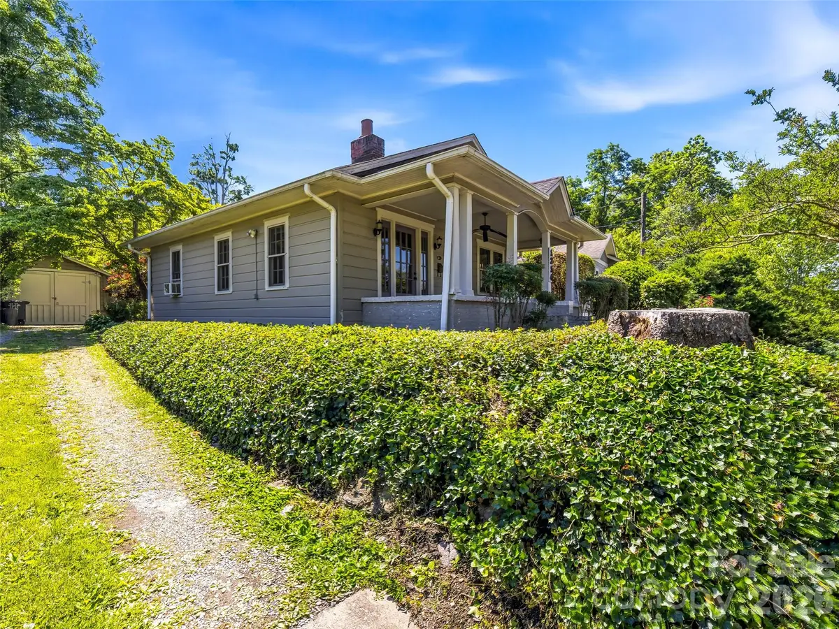 1214 Oakland Street, Hendersonville, NC 28792 - #1