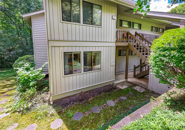3A Cedarwood Drive, Asheville, NC 28