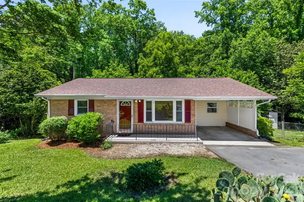 219 Belton Avenue, Mount Holly, NC 28120