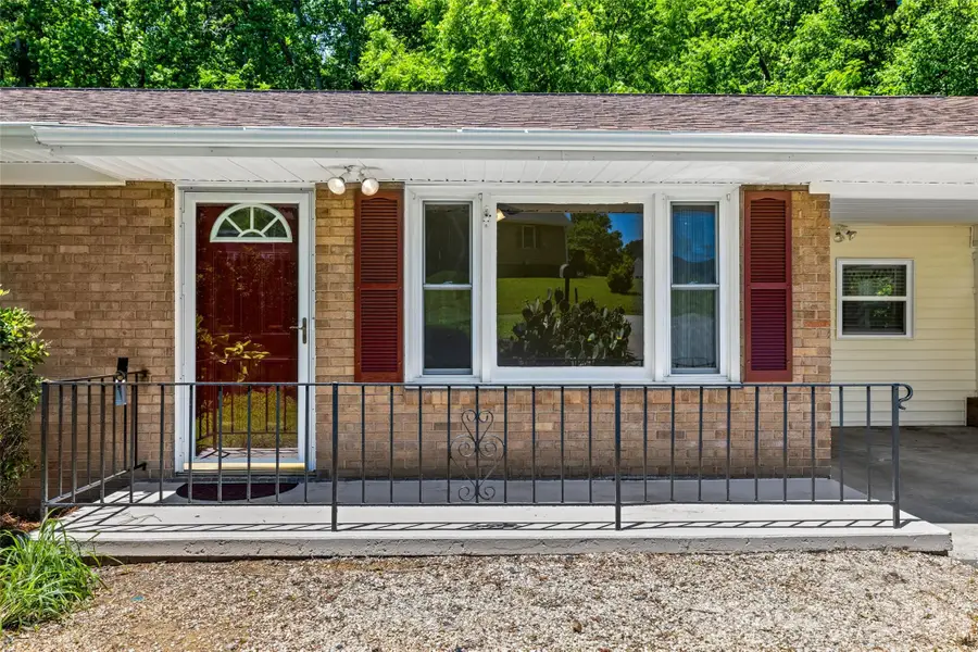 219 Belton Avenue, Mount Holly, NC 28120 - #3