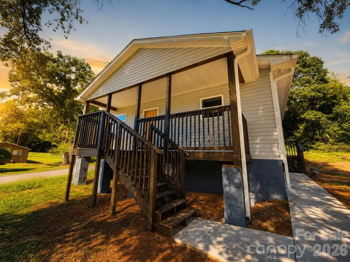 1105 8th Street, Statesville, NC 28677 - #1
