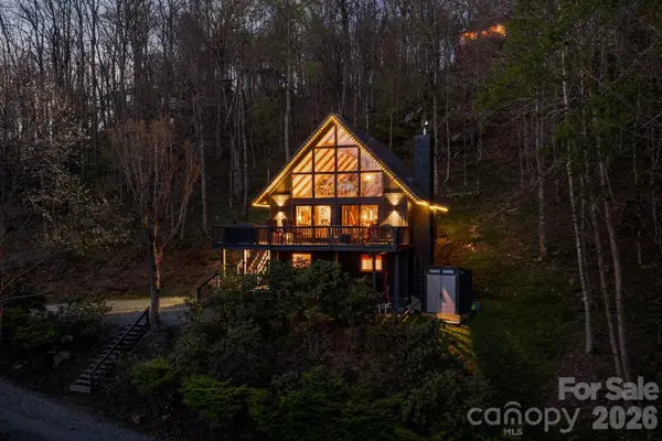 429 Green Cove Road, Sugar Mountain, NC 28604