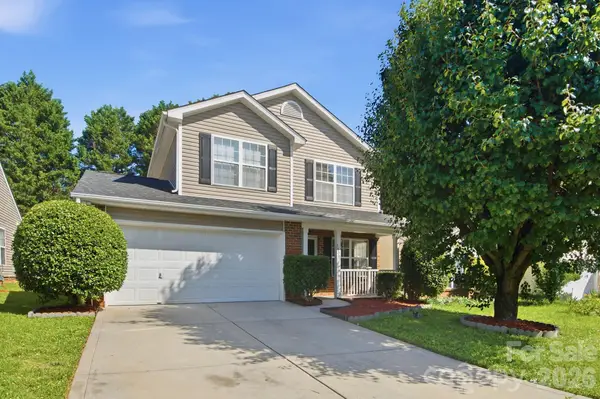 1135 Stonehenge Lane, Charlotte, NC 28216