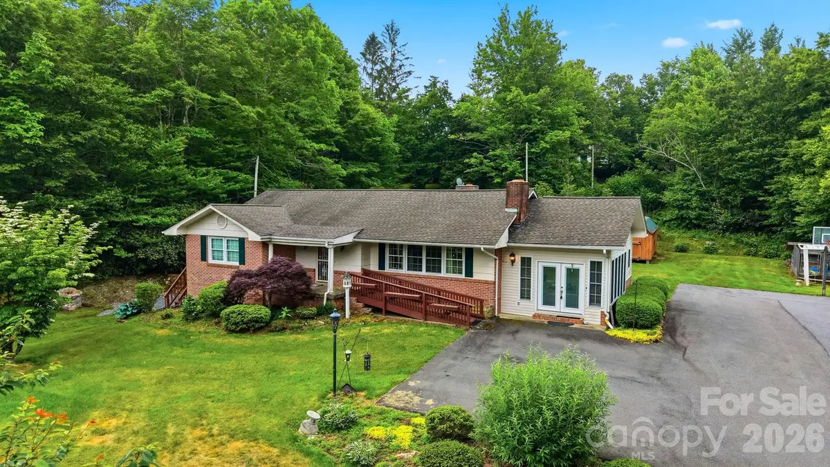 9121 Nc 181 Highway, Newland, NC 28657 - #1