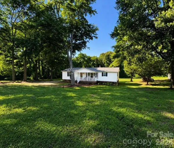 428 E Club Drive, Gastonia, NC 28054