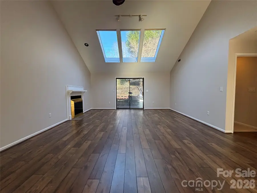 1754 12th Street Ne, Hickory, NC 28601 - #2
